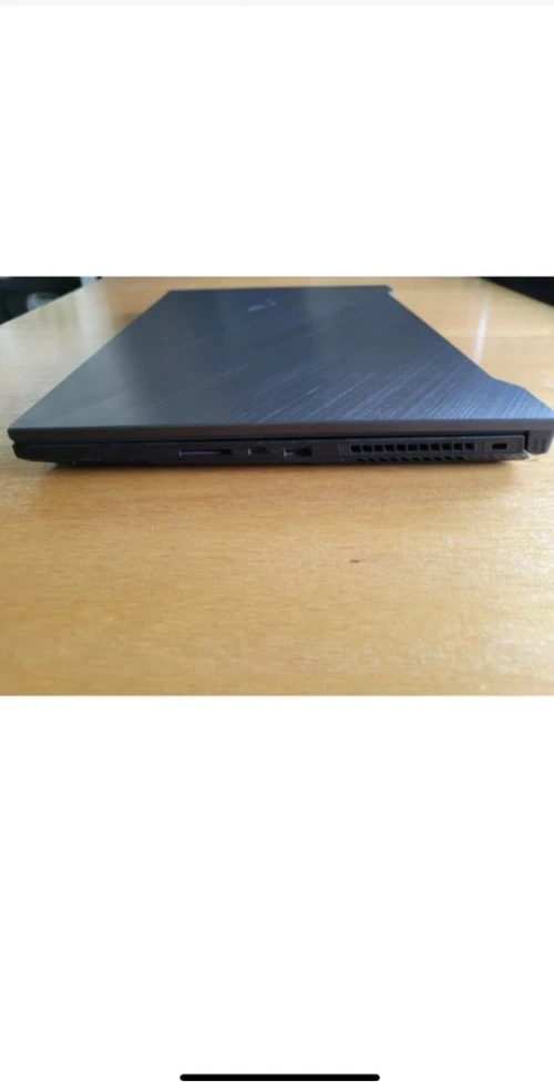 Asus ROG STRIX SCAR 2 