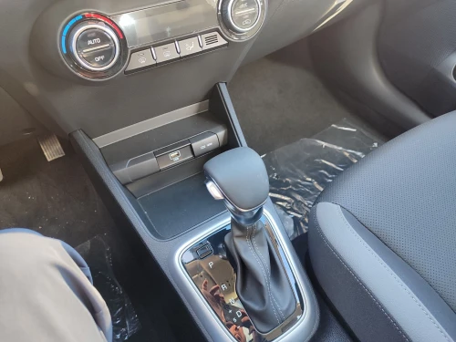 Kia KX1 2025 Toute options (toit ouvrant + boîte auto)