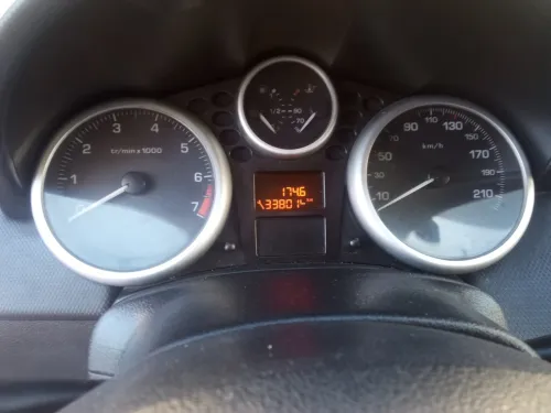 Peugeot 207 2012 Fennec