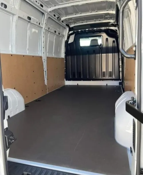 Renault Master 2025