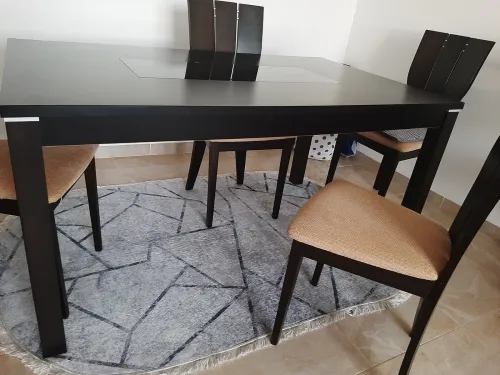 table avec 6 chaises