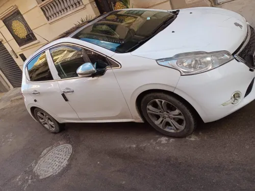 Peugeot 208 2013 Allure