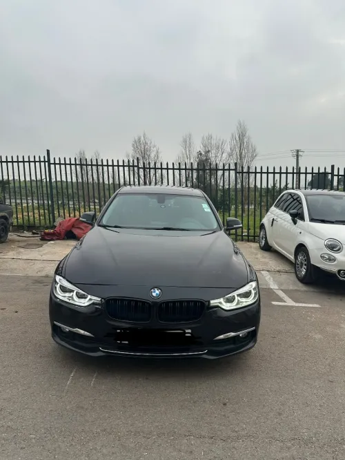 BMW Série 3 2018 Luxury Line