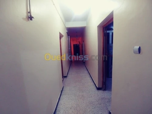 Vente Appartement Niveau de villa F5 Jijel Sidi abdelaziz