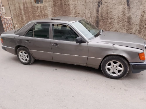 Mercedes Classe D 1990 Benz