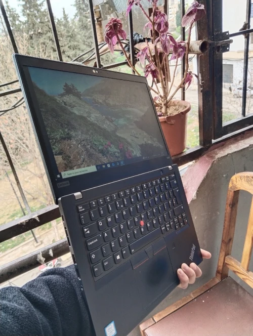 Lenovo Thinkpad X390 I5 8eme 8Gb/256