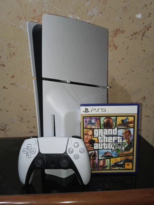Ps5 slim 1tb cfi-2116 avec leture cd