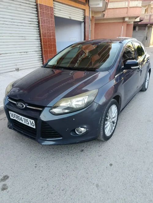 Ford Focus 5 portes 2015 Trend Sport