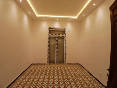 Location Appartement Niveau de villa F4 Constantine Constantine