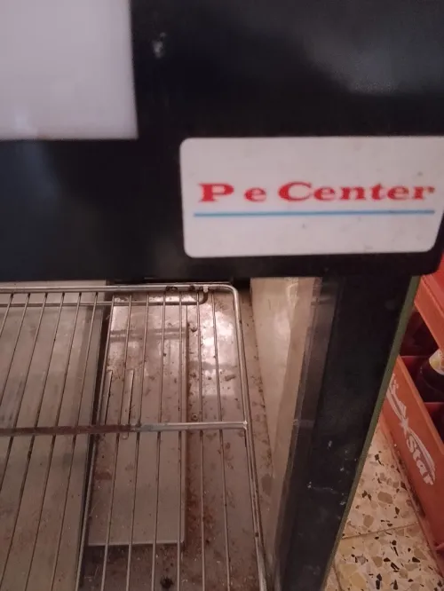 Comptoir avec présentoir frigo , arrière bar , garde chaud