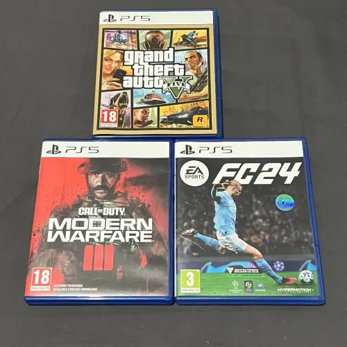 PlayStation 5 + 2 Manettes + 3 jeux