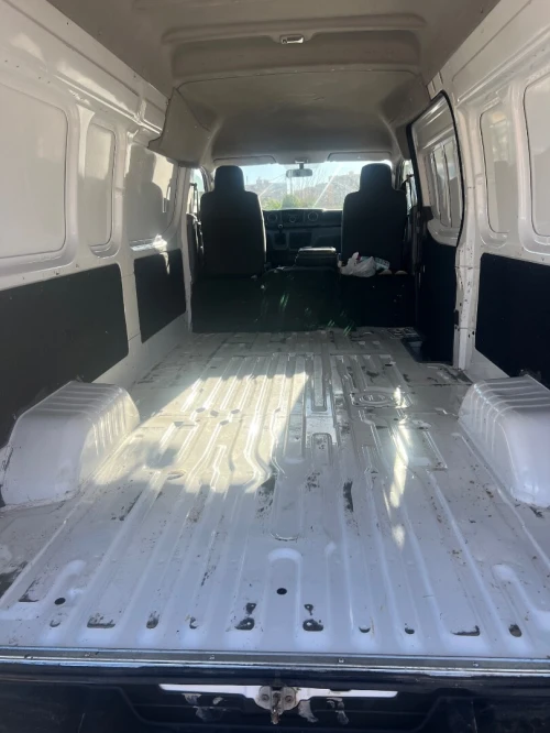 Nissan Urvan 2015 Fourgon