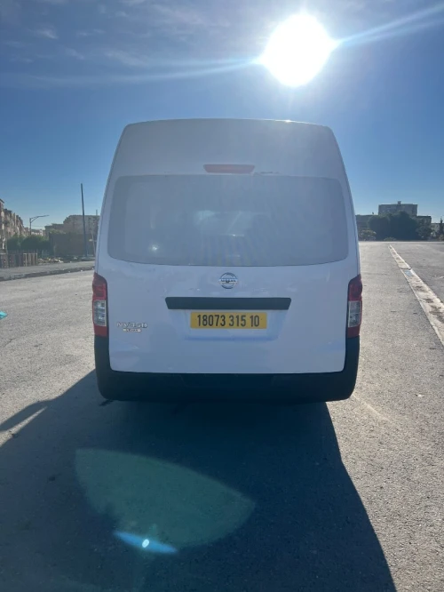 Nissan Urvan 2015 Fourgon