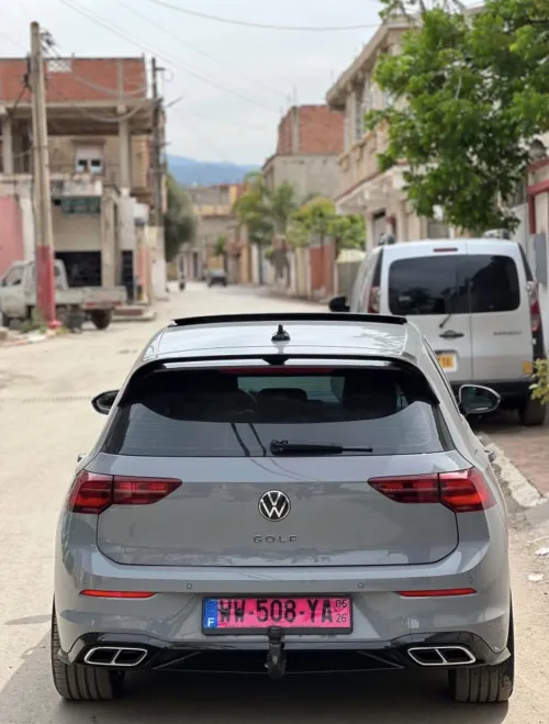 Volkswagen Golf 8 2025 R Black Edition 