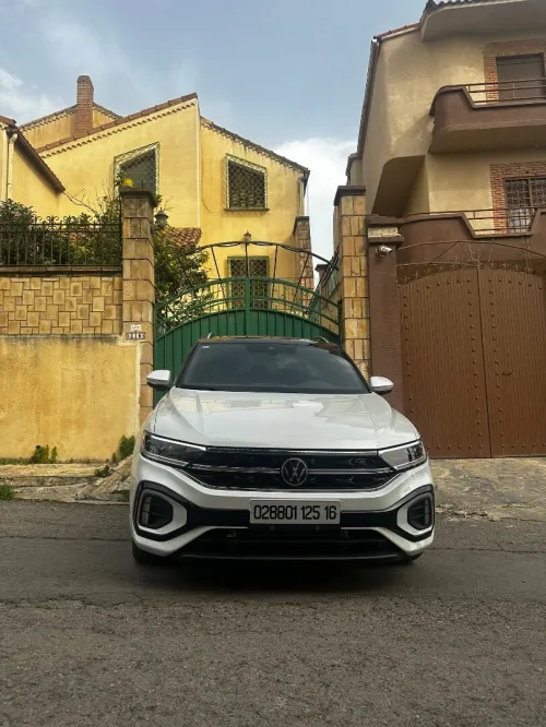 Volkswagen T-Roc 2025 R