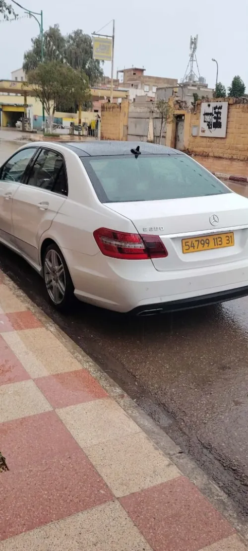 Mercedes Classe E 2013 AVANTGARDE Pack AMG