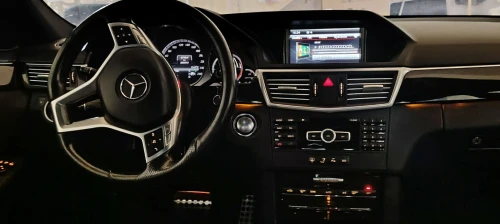 Mercedes Classe E 2013 AVANTGARDE Pack AMG