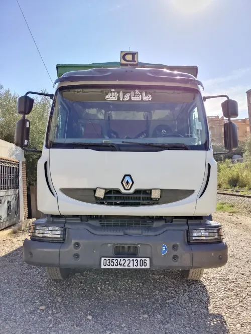 Renault Renault midlum 220 2013