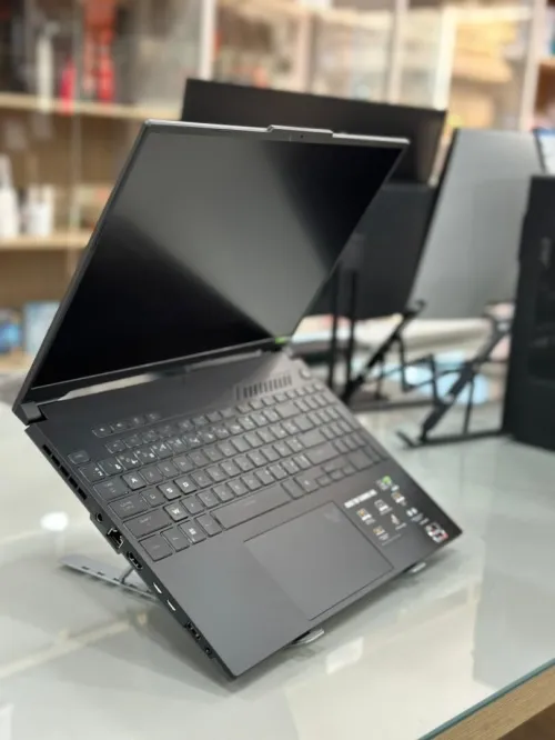 LAPTOP ASUS GAMER TUF GAMING A16 / RYZEN 7 7445HS / 16GB / 512GB SSD / RTX 4050 6G / 16' FHD / NEUF