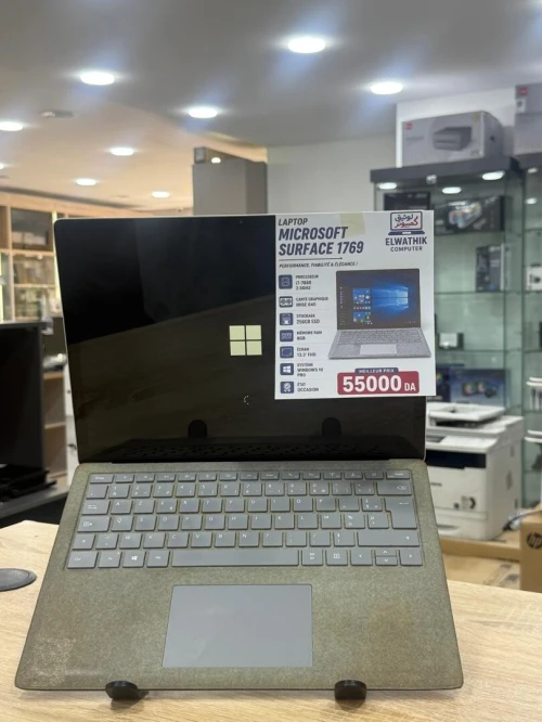 LAPTOP MICROSOFT SURFACE 1769  I7-7660U/8G/256 SSD / 13.3' FHD