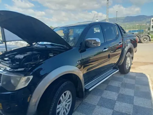 Mitsubishi L200 2013 Doube cabine Evolution