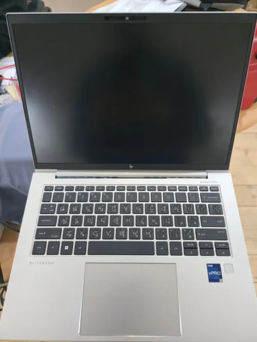HP ELITEBOOK 840 G10 2025/ intel i7- 1365U/32gb DDR5/512GB ssd iris xe graphique 4gb