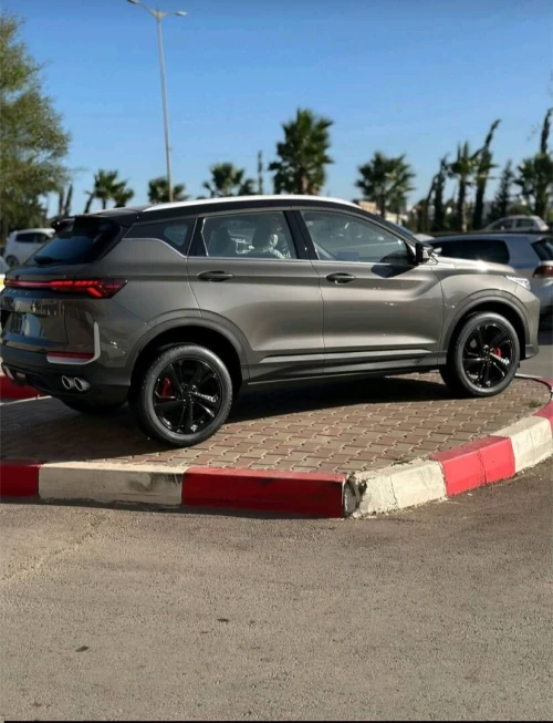 Geely Coolray 2025 Full option 181cv