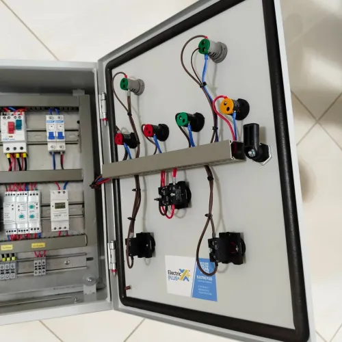 خزانة كهربائية للتحكم في المضخة الغاطسة - armoire electrique pompe
