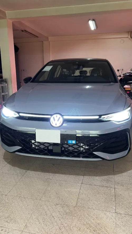 Volkswagen Golf 8 2025 Pro R-line