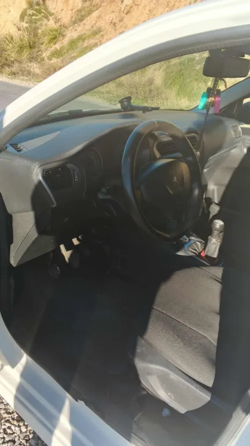 Peugeot 301 2015 Active