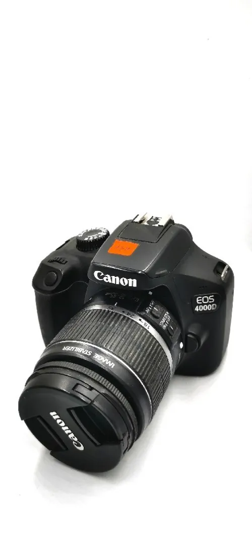 Canon 4000D avec 18_55 is (17k clic)