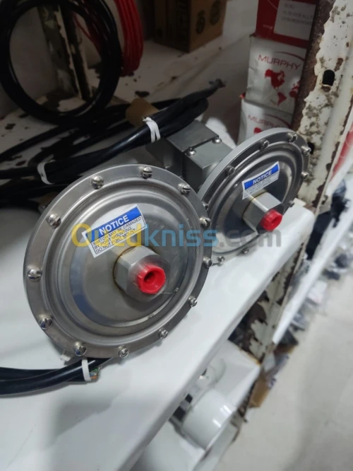 divers instruments de mesures ( transmetteur de pression ,debit,temperature,position etc.....)