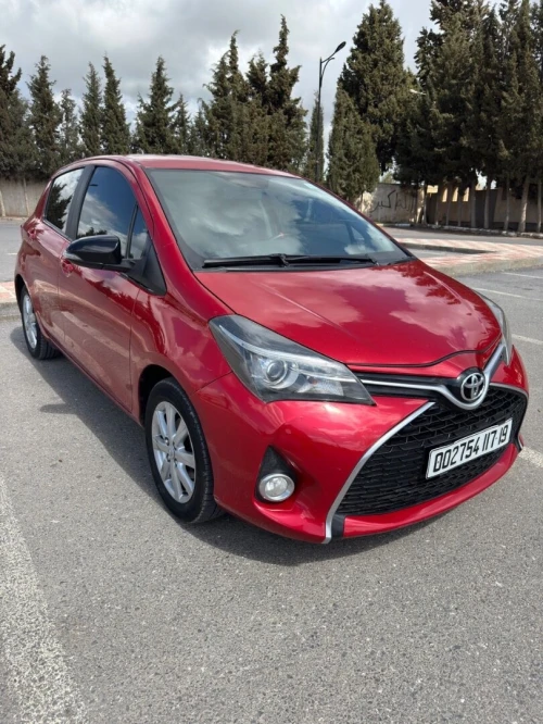 Toyota Yaris 2017 Red Edition