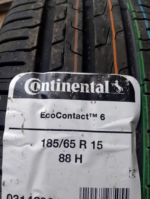 2 pneus 185/65/15 continental