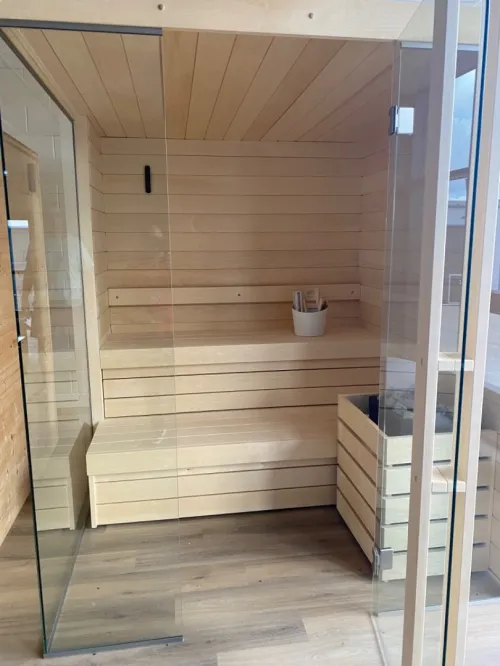 Le Sauna Harvia avec le bois . Aspen ,Abachi,thermoaspen,Thermoalder,pine , Spruce 