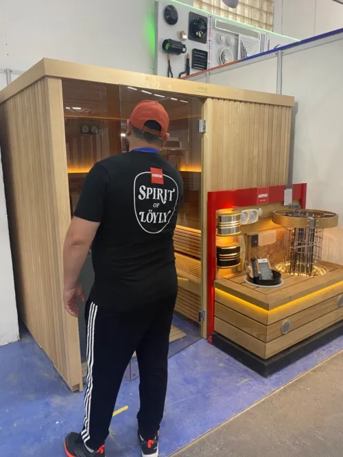 Le Sauna Harvia avec le bois . Aspen ,Abachi,thermoaspen,Thermoalder,pine , Spruce 
