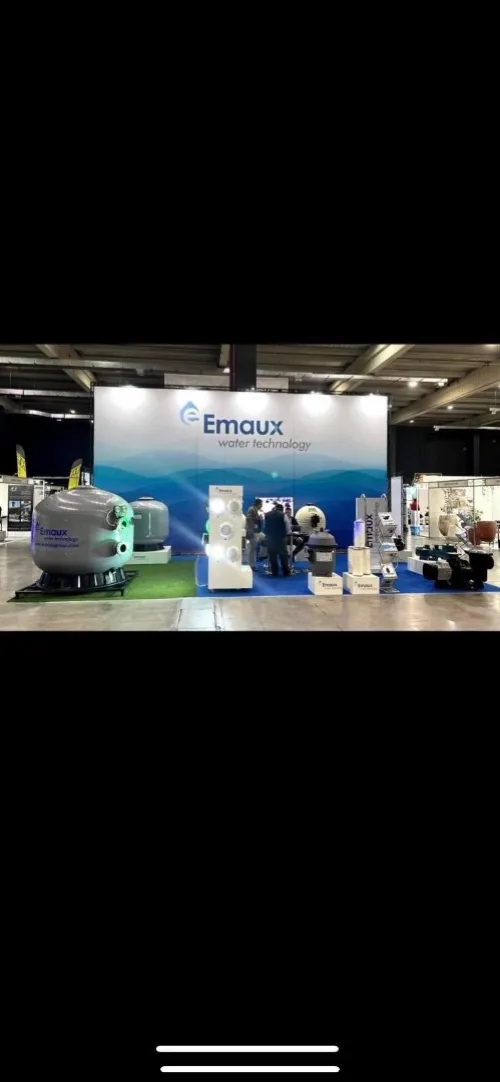 Equipements piscine Emaux , Spa jacuzzi Sundancespas