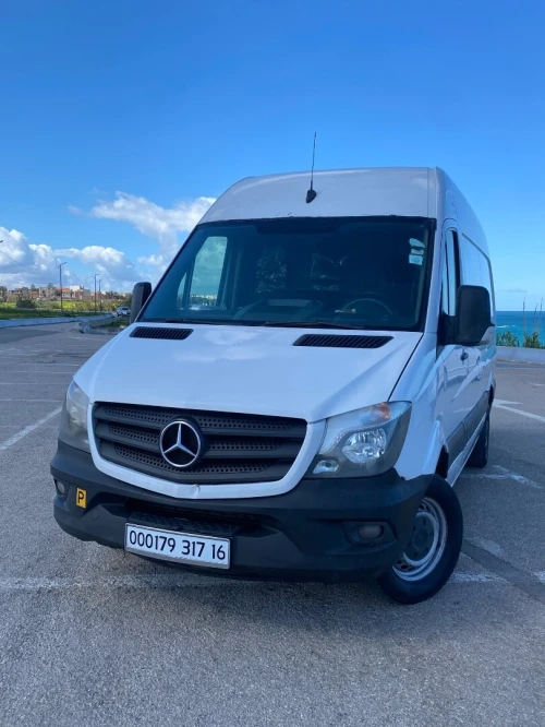 Mercedes Sprinter 2017 Surélevé chassis moyen