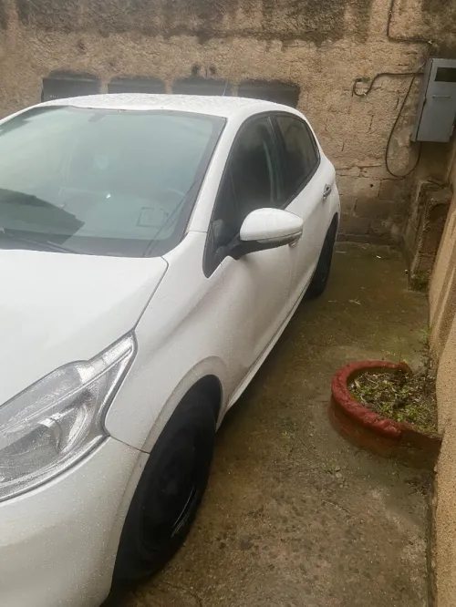 Peugeot 208 2013 208