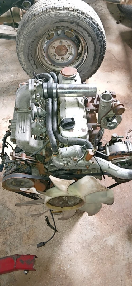 Motour Nissan Td27