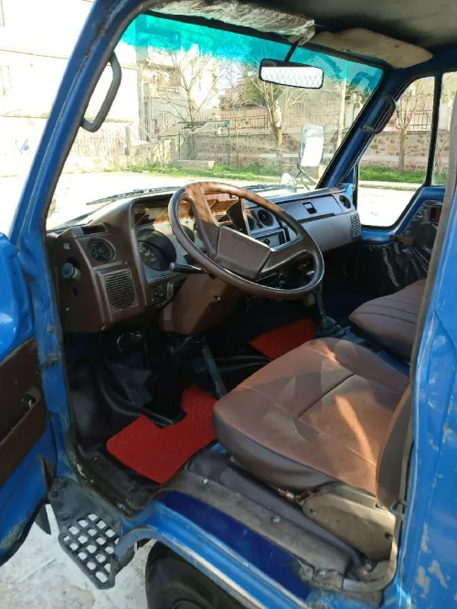 Toyota Bu84 