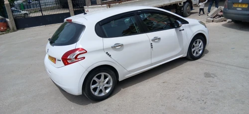 Peugeot 208 2014 Access