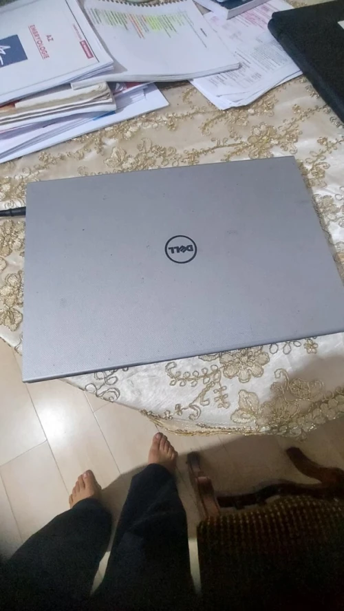 Pc Dell i5  5eme Gen / Ram 4 G / NVIDIA / Disque 256 SDD / 15 p