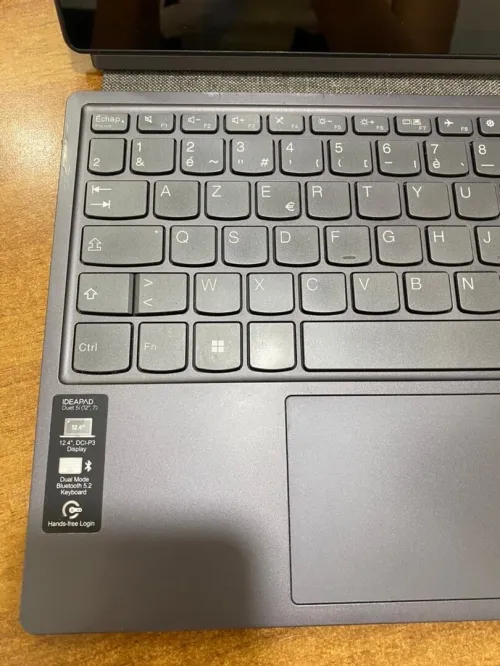 Lenovo IDEAPAD Duet 5i