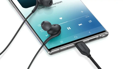 Écouteurs SAMSUNG ORIGINAL AKG TYPE-C NOIR DANS UNE BOITE