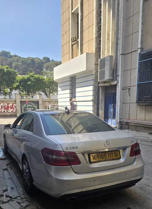 Mercedes Classe E 2011 AVANTGARDE Pack AMG