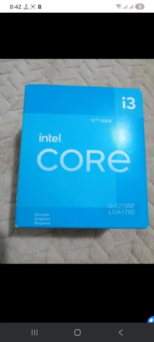 Intel avec solution thermique I3 12éme génération