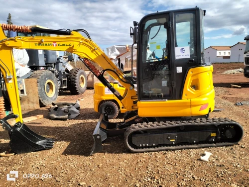 Location Mini pelle et Mini chargeur (bob cat) et compacteur