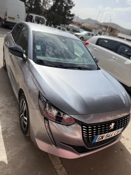 Peugeot 208 2023 Allure Pack