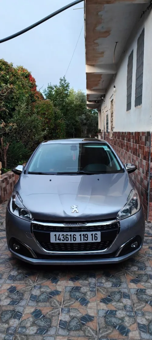 Peugeot 208 2019 Allure Facelift